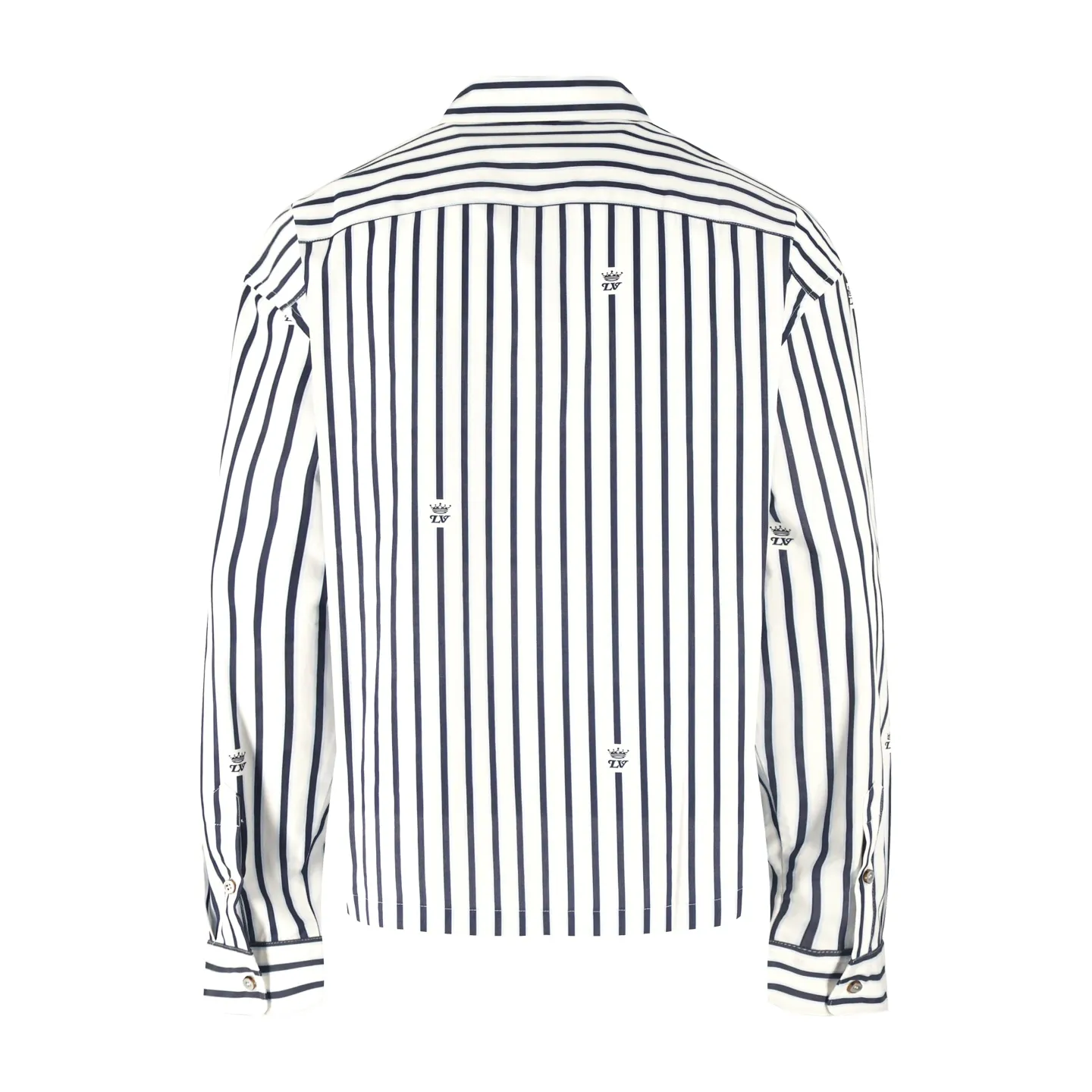 🅿️600 1v striped barrage zipper shirt This cotton shirt renews the classic silhouette with a zipper front, and adds a modern touch with a beaded zipper pull. The LV Crown Stripes pattern is woven using a thread-cutting jacquard technique, with a miniature version of the LV Crown logo interspersed between the stripes, adding a collegiate style to everyday looks. When French elegance meets American casualness, this striped jacket unlocks LV’s diverse style code. The classic vertical stripes reproduce retro accents, the metal zippers inject street vitality, and the exquisite logos all over the design are like luxury codes. The collision of blue and white outlines a casual and uninhibited gentleman's style. It breaks the boundary between "formal" and "casual" - a stylish man when commuting and a trend pioneer when going out on the street, turning the century-old LV craftsmanship into a universal style formula for contemporary men. Size:S-M-L